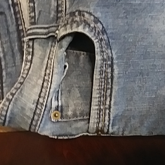 Baccini Bermuda Denim Shorts - Picture 3 of 11